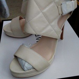 NEW Nine West Off White Cream High Heels 7.5
